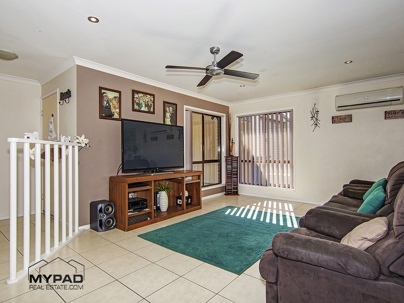 8 Hutt Court, Crestmead QLD 4132