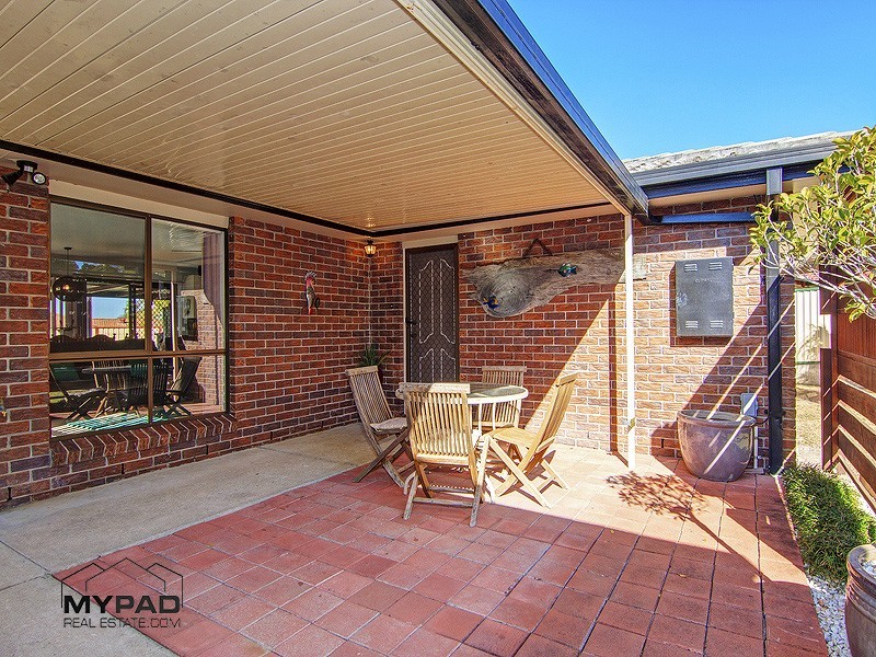 8 Hutt Court, Crestmead QLD 4132