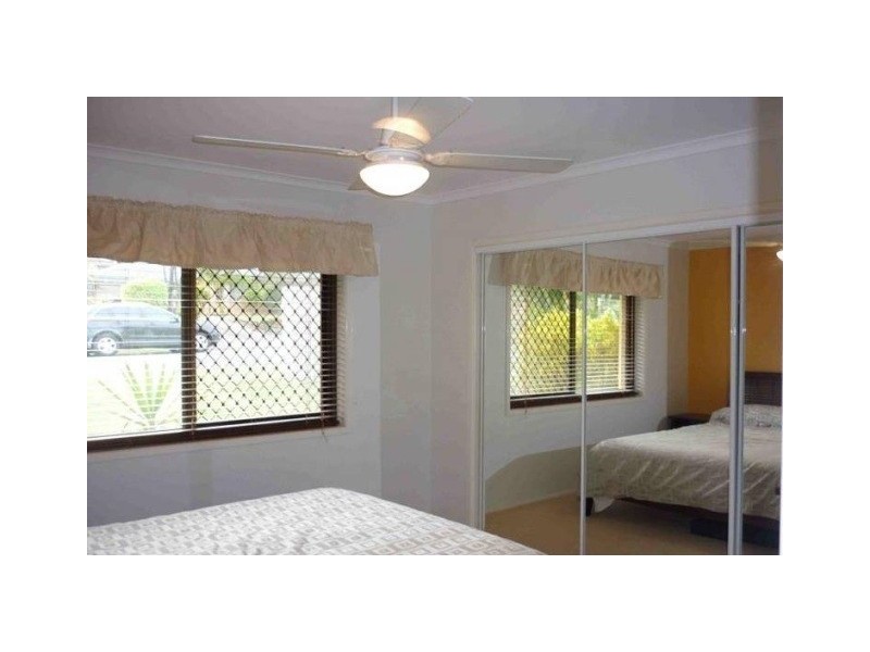 17 Raquel st, Springwood QLD 4127