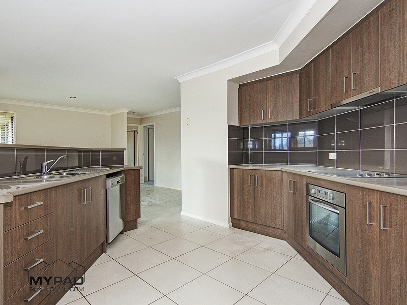 50 – 52 Carrigan Way, Gleneagle QLD 4285