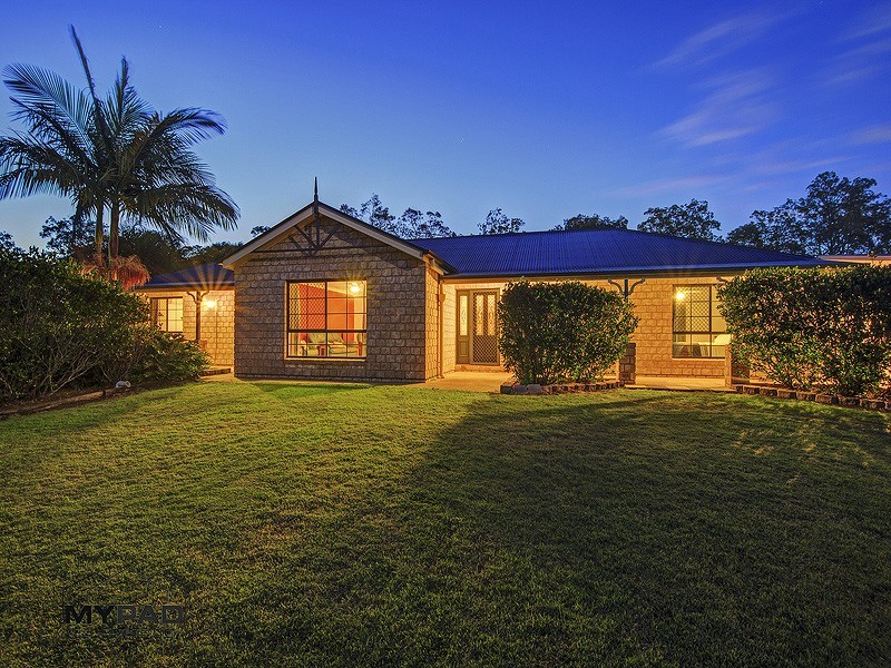 286 Equestrian Drive, New Beith QLD 4124