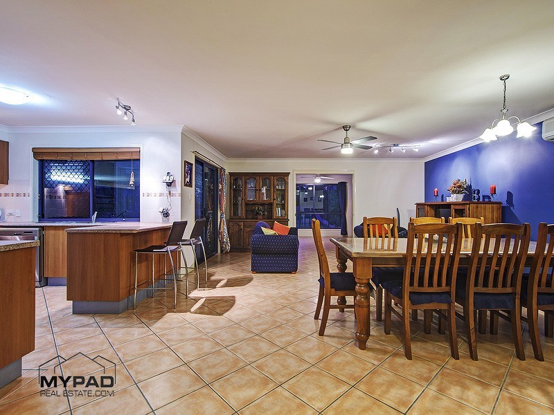 286 Equestrian Drive, New Beith QLD 4124