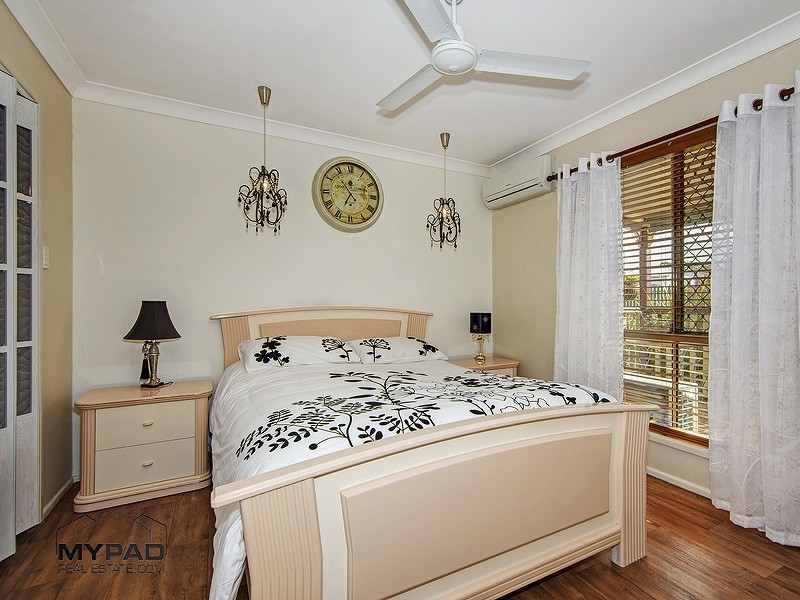 18 Macauley Dr, Boronia Heights QLD 4124