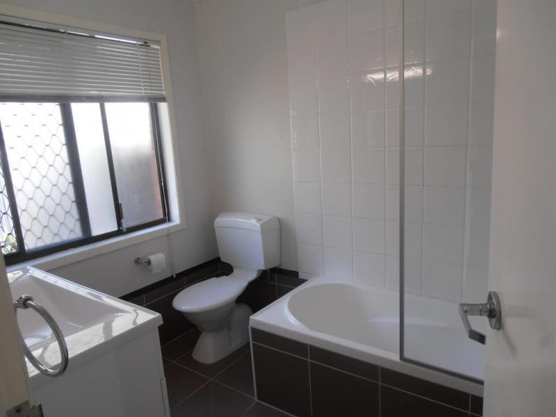 4/394 Chatswood Rd, Shailer Park QLD 4128