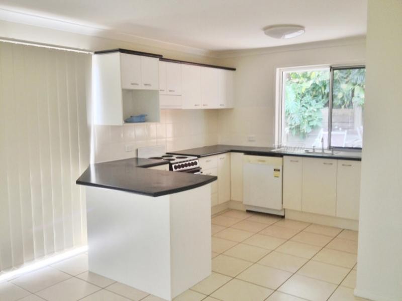 26a Rholanda st, Springwood QLD 4127