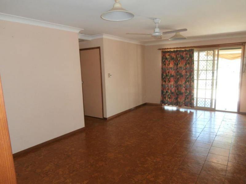 253 Rosia Road, Park Ridge South QLD 4125