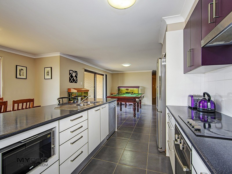 41 Creekside Crescent, Jimboomba QLD 4280
