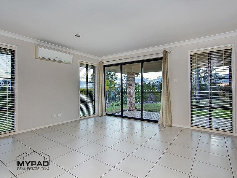 50 Carrigan Way, Gleneagle QLD 4285