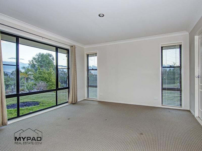 50 Carrigan Way, Gleneagle QLD 4285