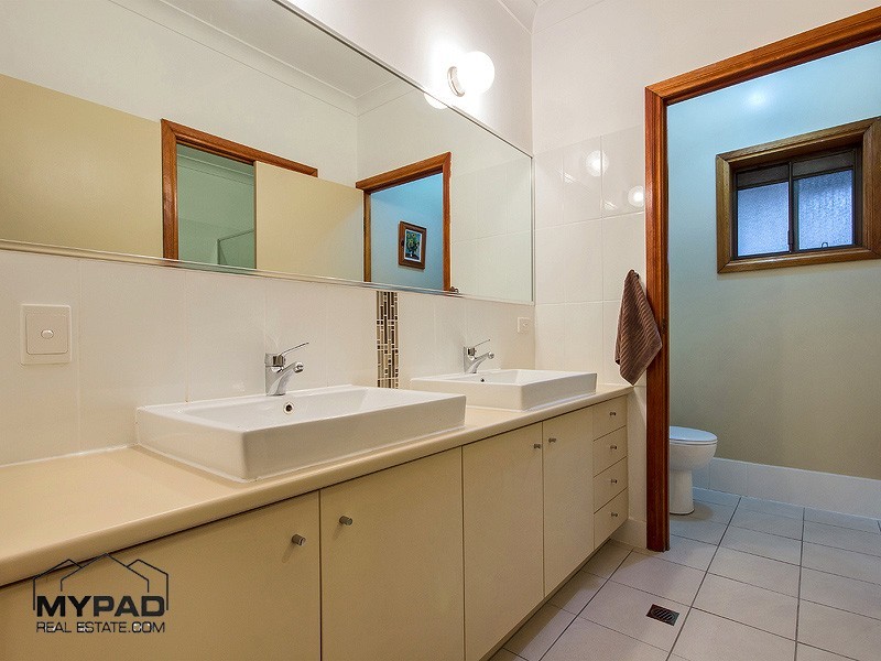 18-32 Tyson Road, Greenbank QLD 4124