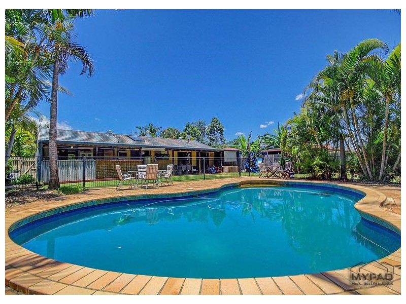 40 Regency Drive, Regents Park QLD 4118