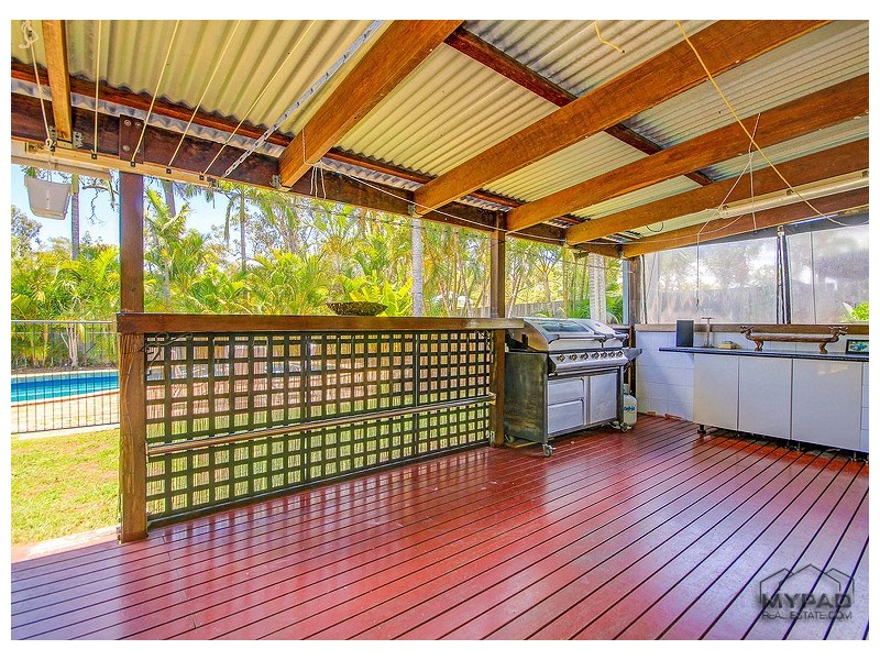 40 Regency Drive, Regents Park QLD 4118