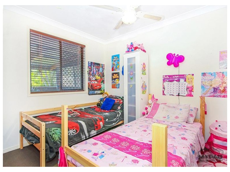 40 Regency Drive, Regents Park QLD 4118