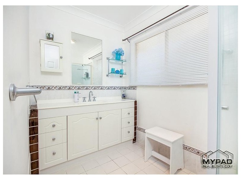 21 Devereaux Road, Boronia Heights QLD 4124