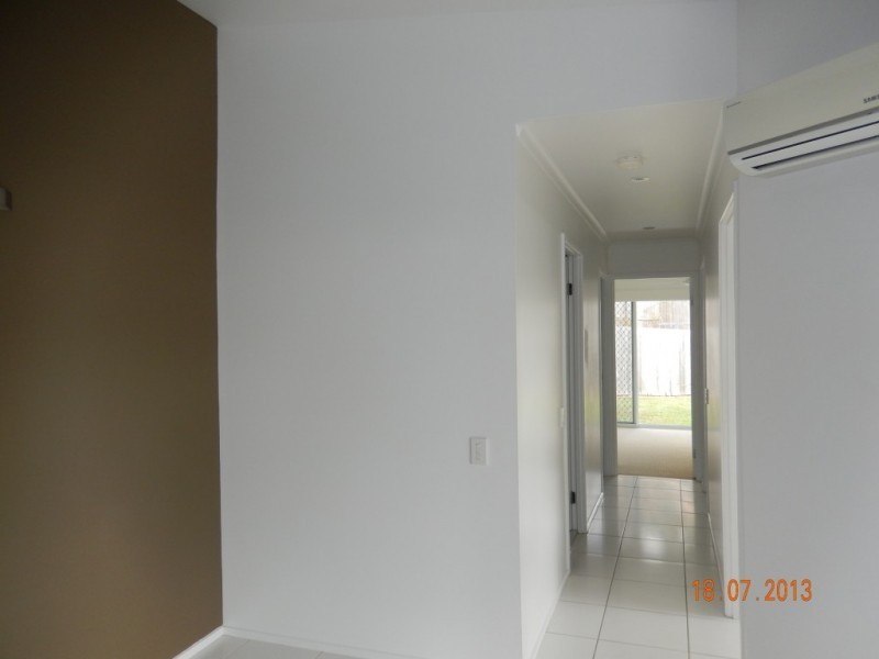 1/62 Castile Cres, Edens Landing QLD 4207