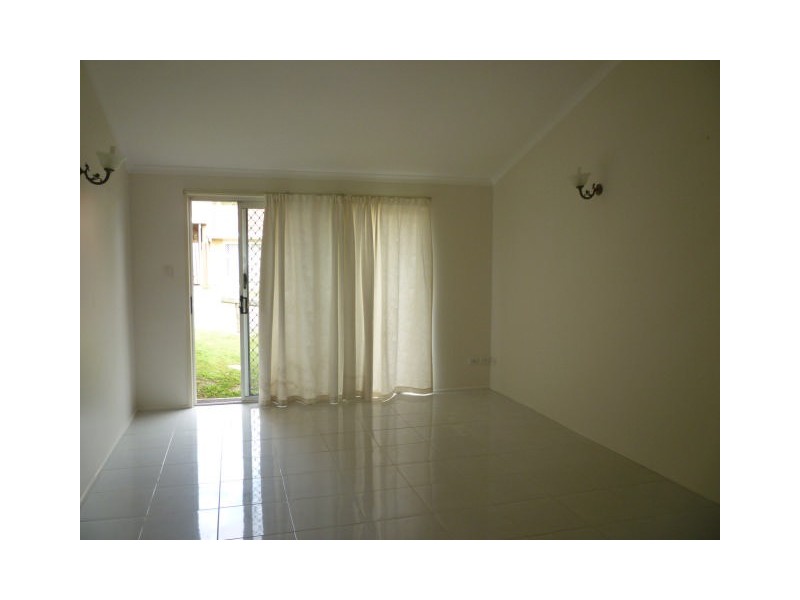 4/94 Queens Road, Kingston QLD 4114