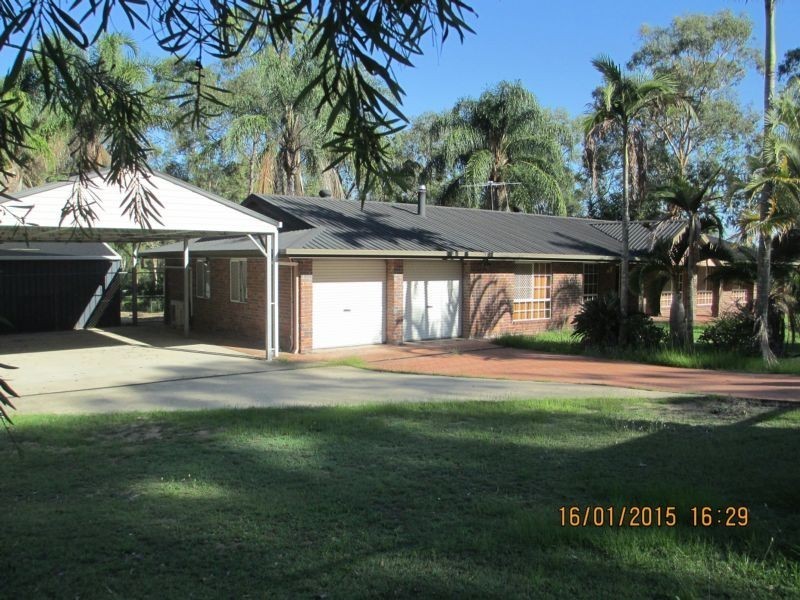 24 Executive Dr, Park Ridge QLD 4125
