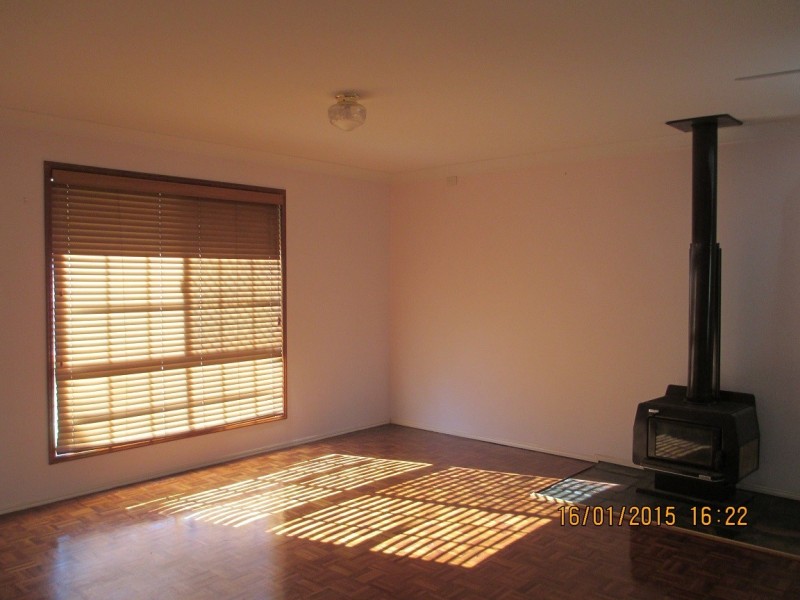 24 Executive Dr, Park Ridge QLD 4125