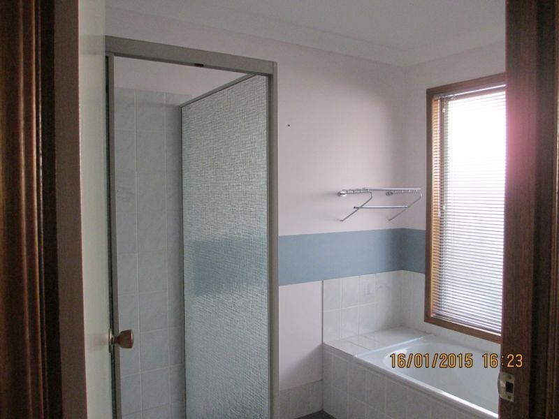 24 Executive Dr, Park Ridge QLD 4125