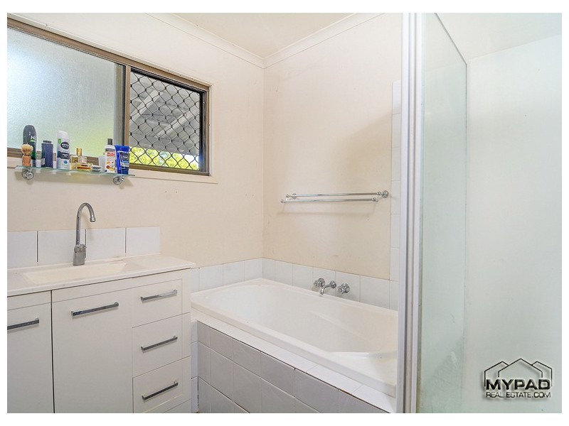 41 Spring Street, Jimboomba QLD 4280