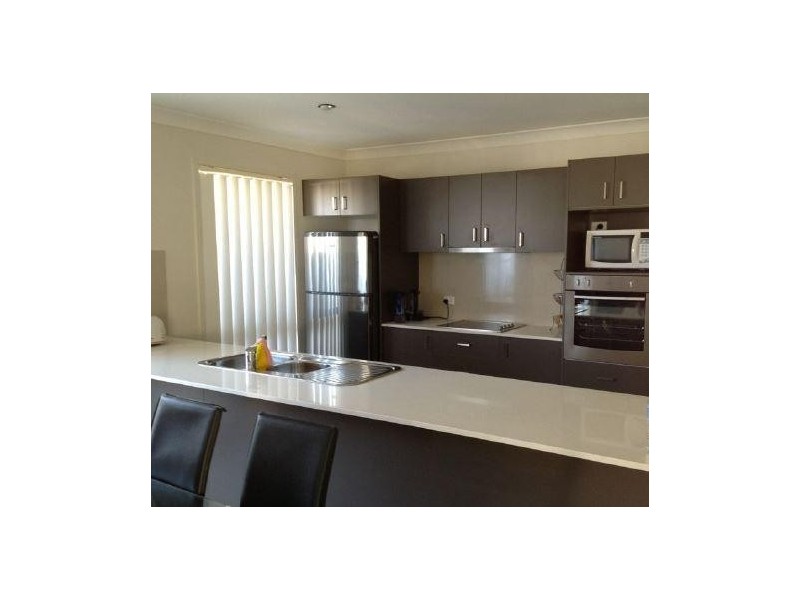 30 Grand Tce, Waterford QLD 4133