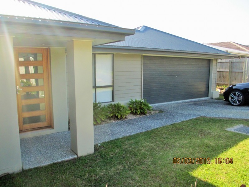 30 Grand Tce, Waterford QLD 4133