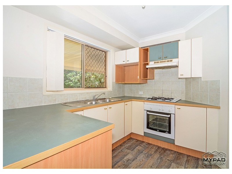 6 Noble Court, Regents Park QLD 4118