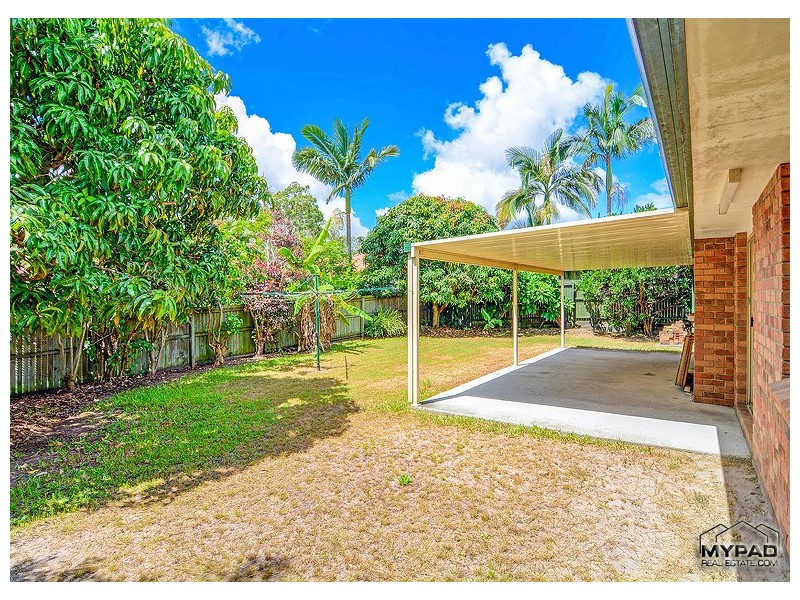 6 Noble Court, Regents Park QLD 4118