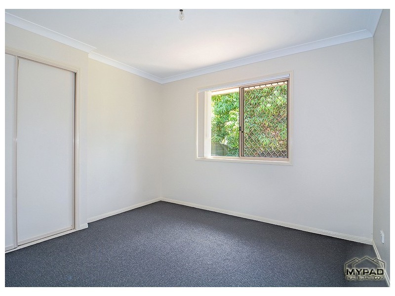 6 Noble Court, Regents Park QLD 4118
