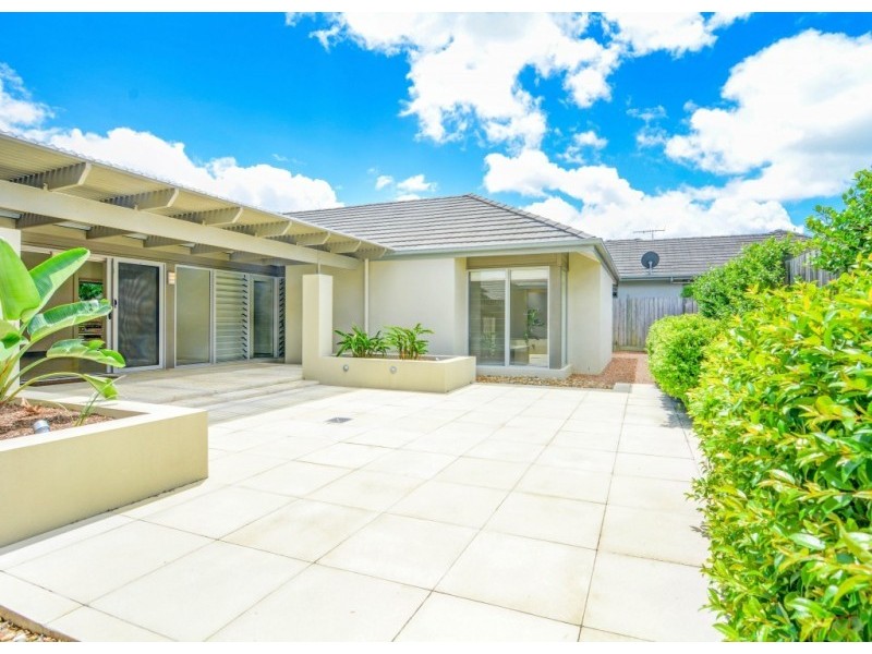 2 Franklin Street, Wakerley QLD 4154