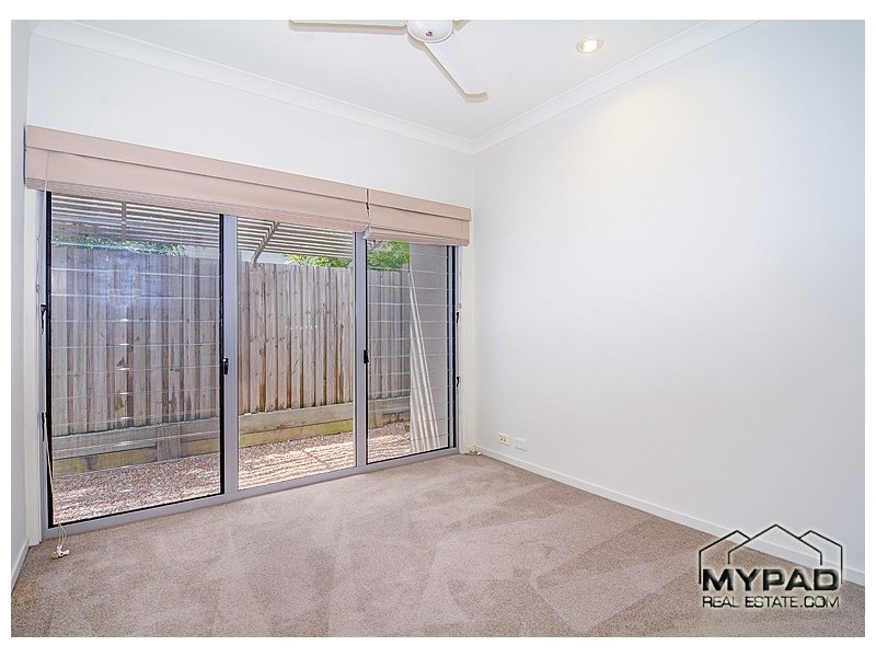 2 Franklin Street, Wakerley QLD 4154