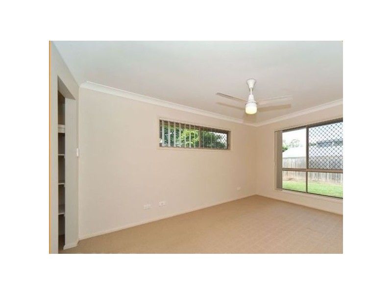 54 Richards St, Loganlea QLD 4131
