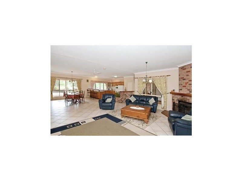 131 Henderson Rd, Jimboomba QLD 4280