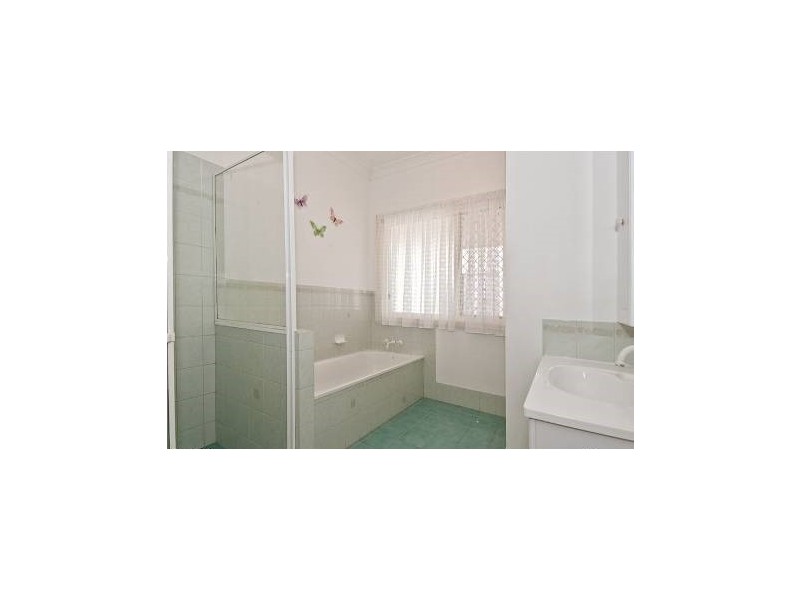 131 Henderson Rd, Jimboomba QLD 4280