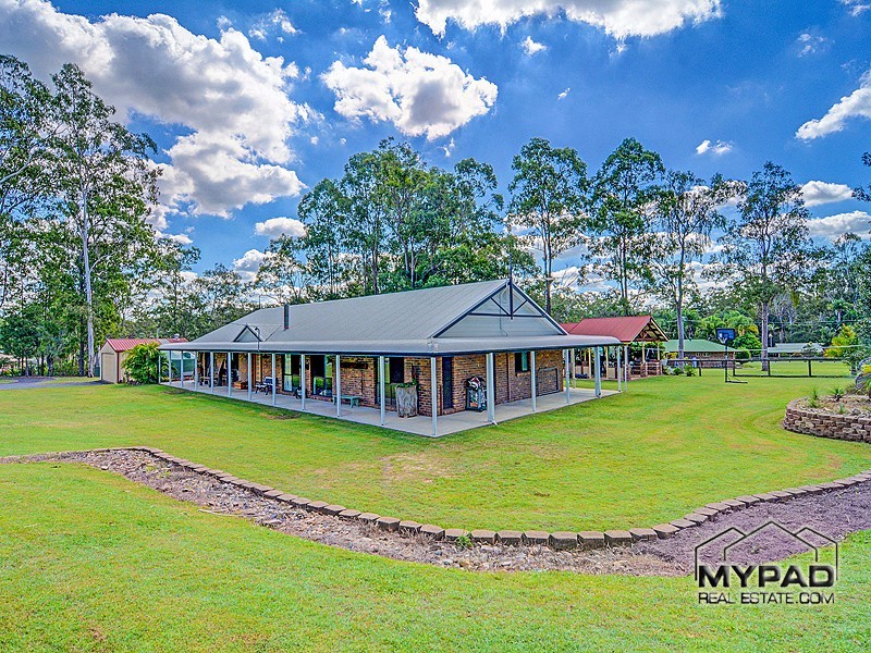 17 Gorky Place, Munruben QLD 4125