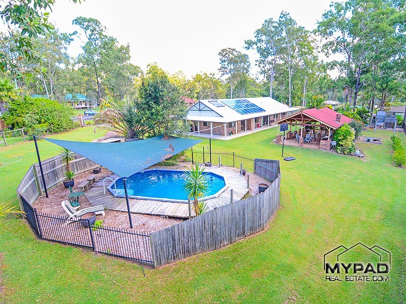 17 Gorky Place, Munruben QLD 4125
