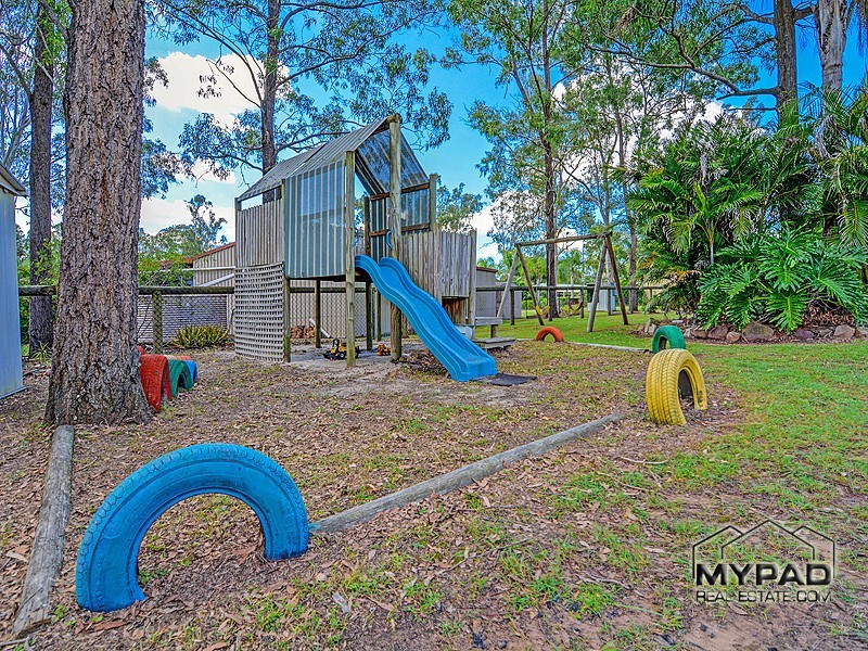 17 Gorky Place, Munruben QLD 4125