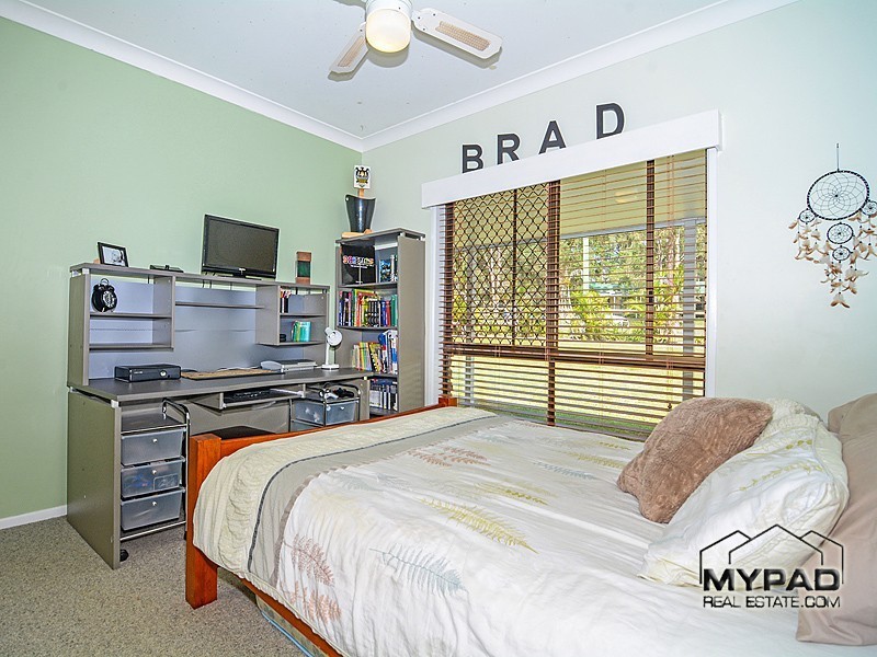17 Gorky Place, Munruben QLD 4125