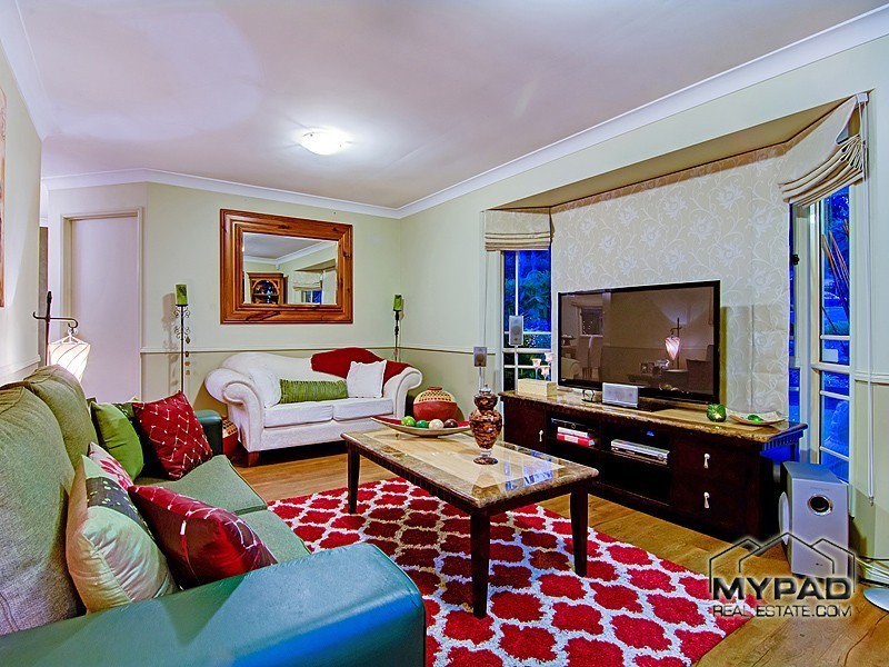 34 Teresa Drive, Munruben QLD 4125