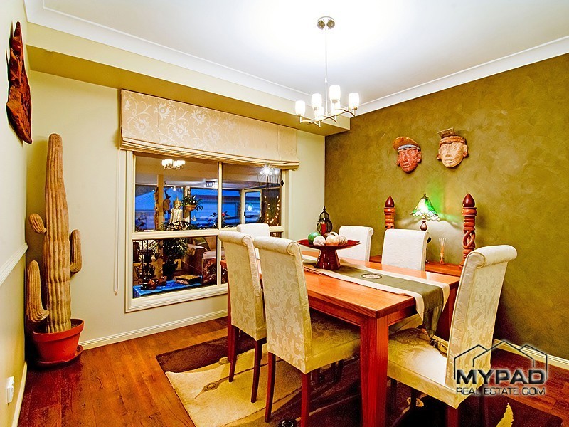34 Teresa Drive, Munruben QLD 4125