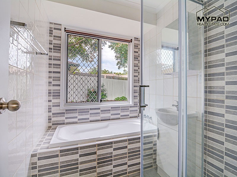 117 Mackellar Drive, Boronia Heights QLD 4124