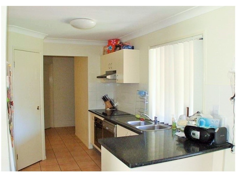 5 Osprey St, Loganlea QLD 4131