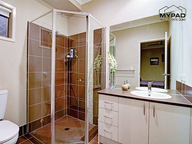 14 Barrington Street, Springfield Lakes QLD 4300