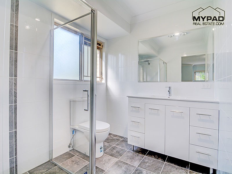 33-37 Serengetti Drive, Munruben QLD 4125