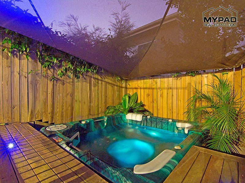 14 Barrington Street, Springfield Lakes QLD 4300