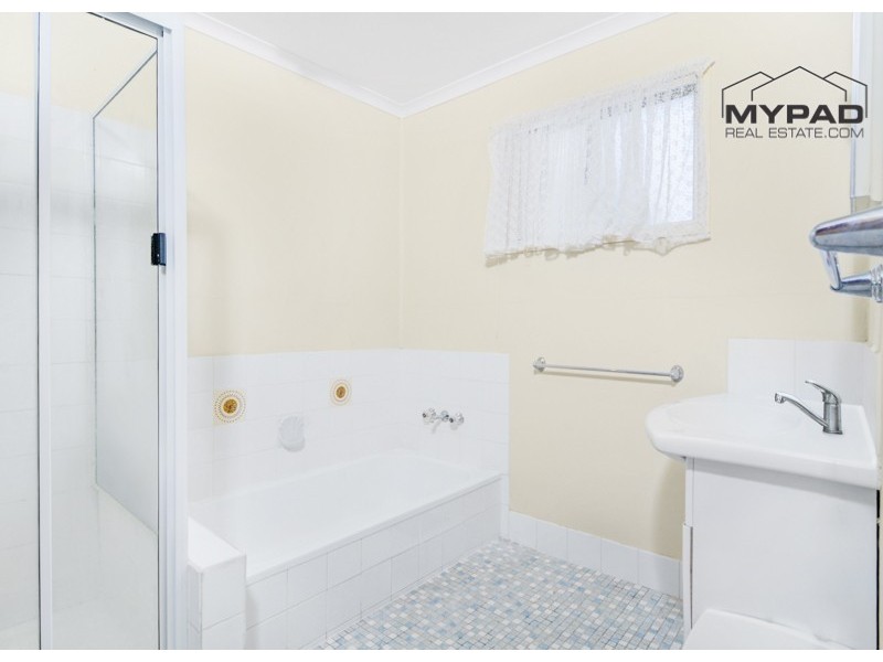 15A Aquarius Drive, Kingston QLD 4114