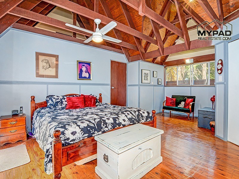 63 Blackwell Street, Hillcrest QLD 4118