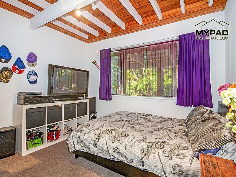 63 Blackwell Street, Hillcrest QLD 4118