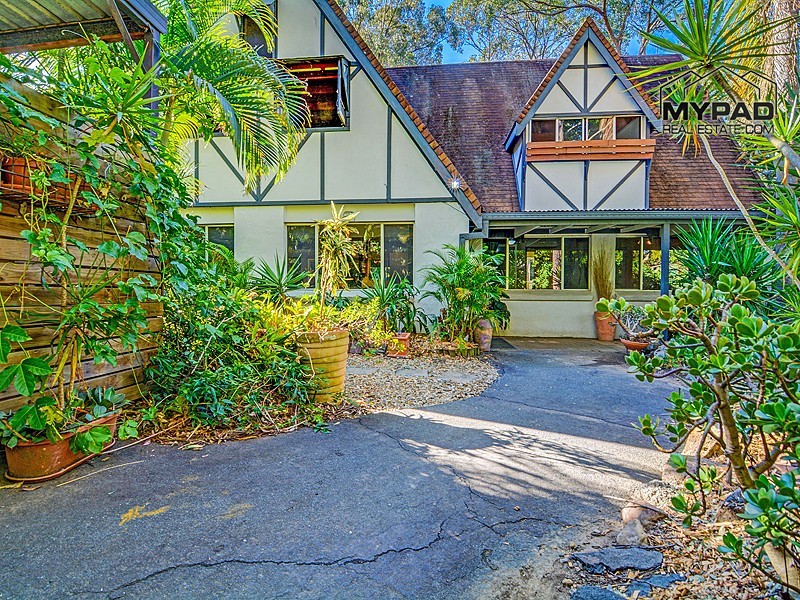 63 Blackwell Street, Hillcrest QLD 4118
