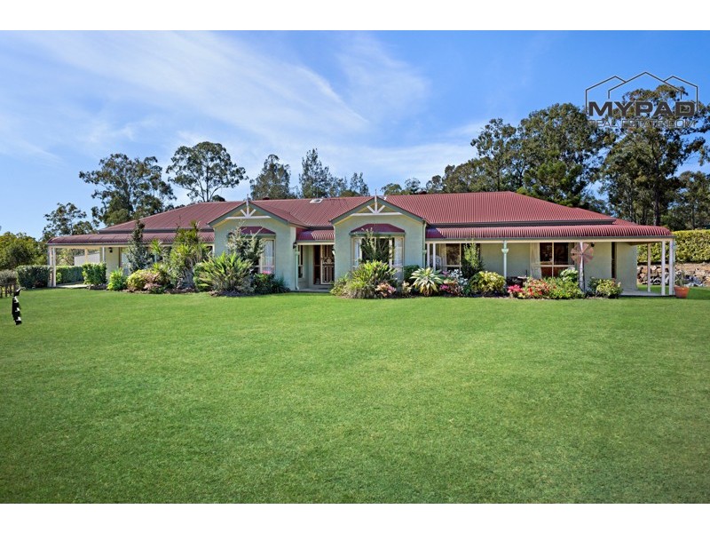 1 Spinebill Drive, Greenbank QLD 4124